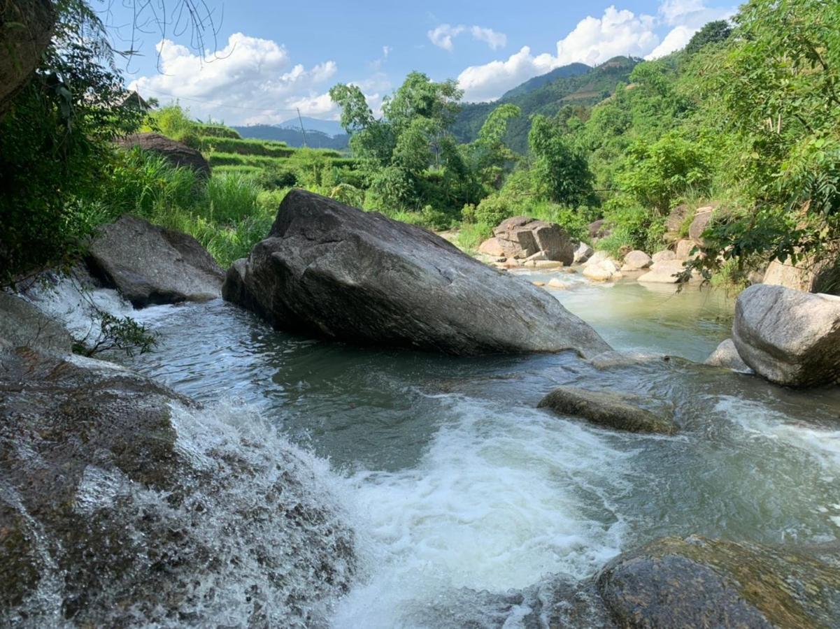 Nam Ly Retreat Hotel Ha Giang Luaran gambar