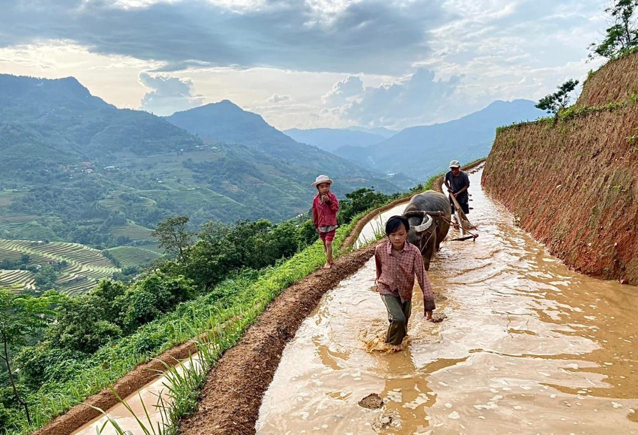 Nam Ly Retreat Hotel Ha Giang Luaran gambar